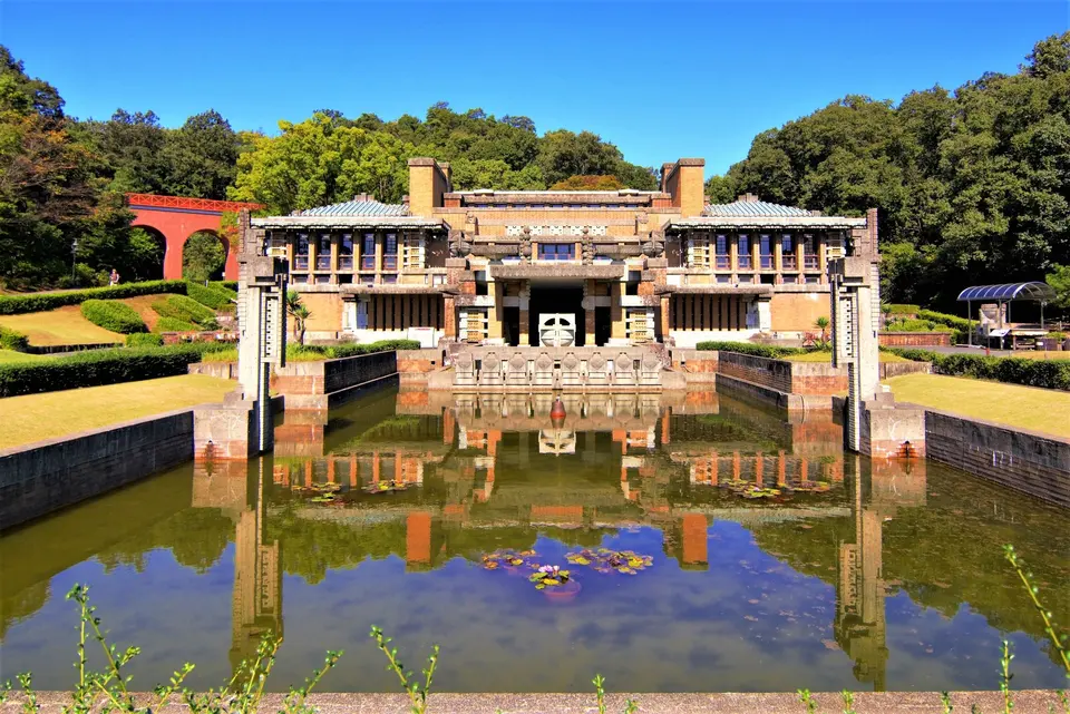Meiji Mura