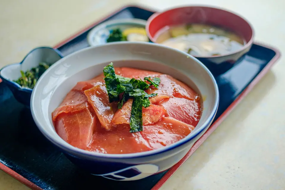 新年の豊洲市場と築地エリアに行ってみた、朝ごはん食べ歩きならこのお店